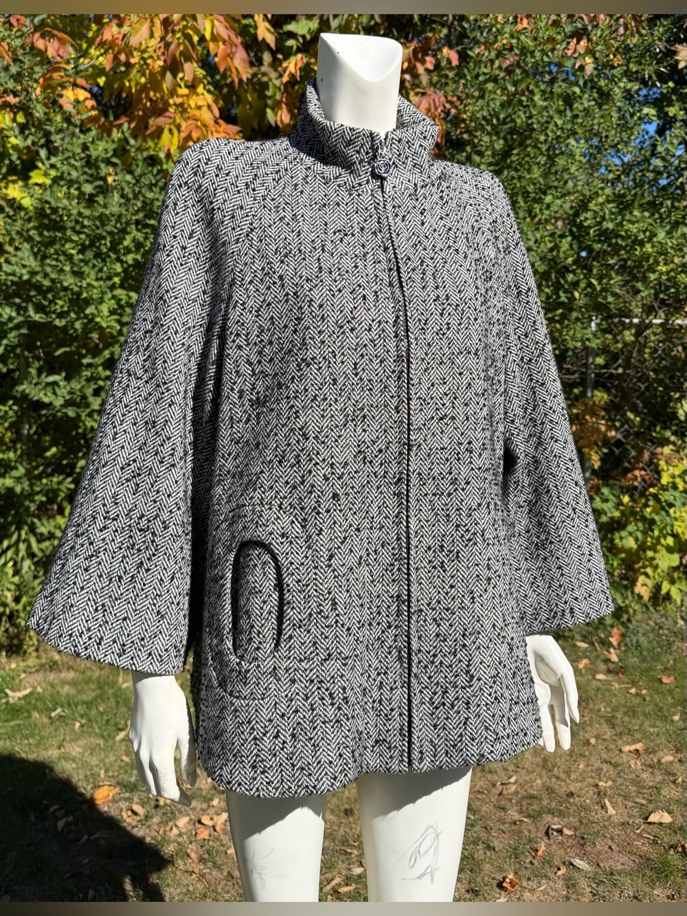 Betsey Johnson Pea Coat Women's Zip Black White Herringbone Jacket Oval Pocket M